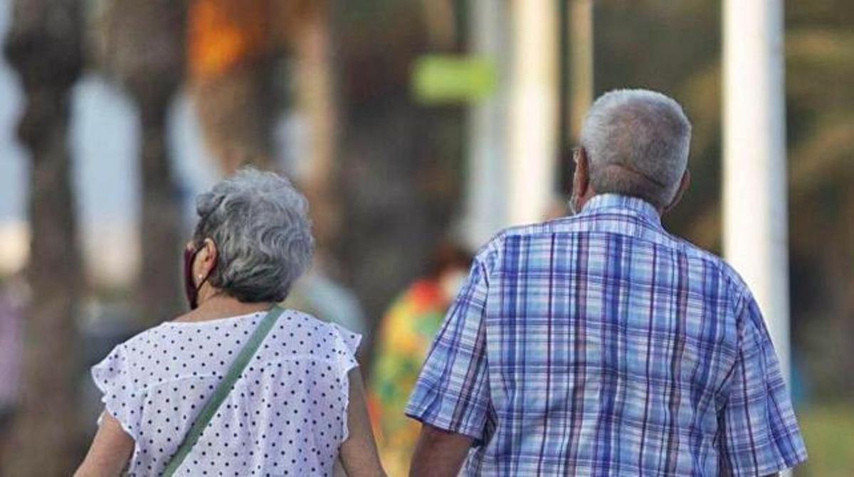 Una pareja de jubilados.