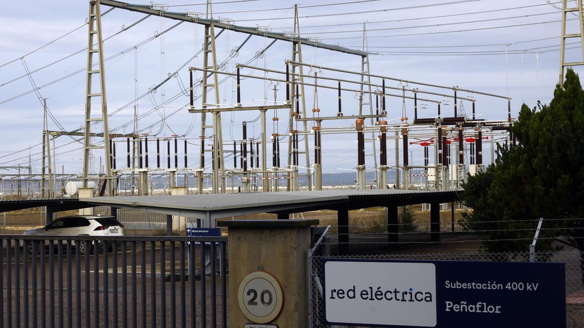 Acceso a la subestación Peñaflor 400 kilovoltios, ubicada en Villamayor de Gállego.