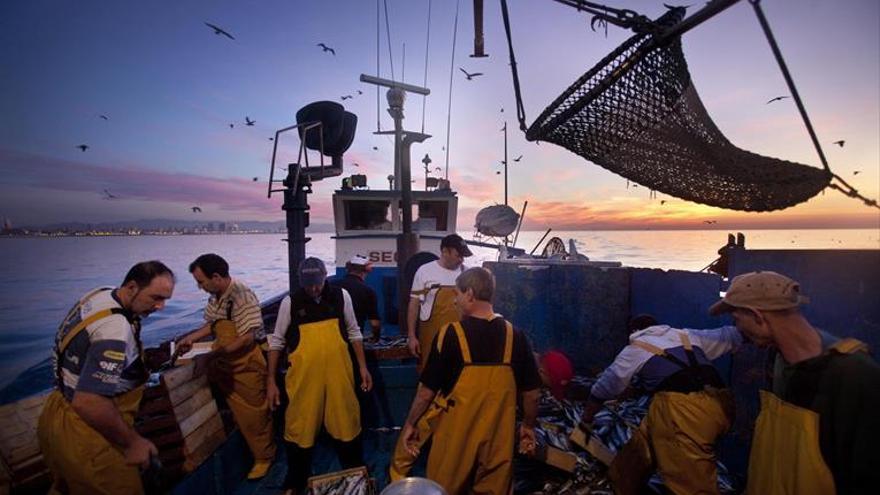 La flota de pesca europea para por la falta de acuerdo con Marruecos