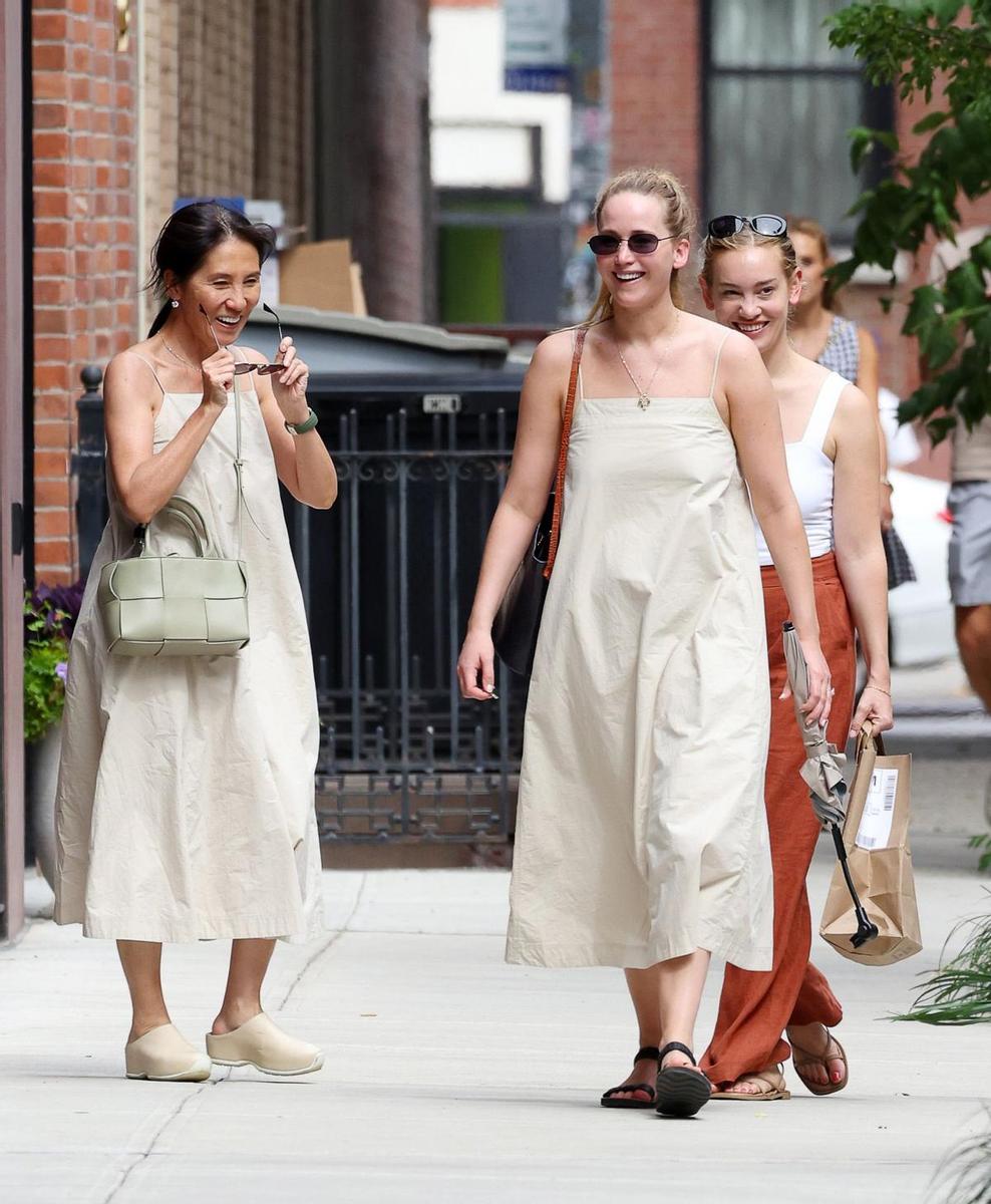 Jennifer Lawrence coincide con una ciudadana neoyorquina con el mismo vestido