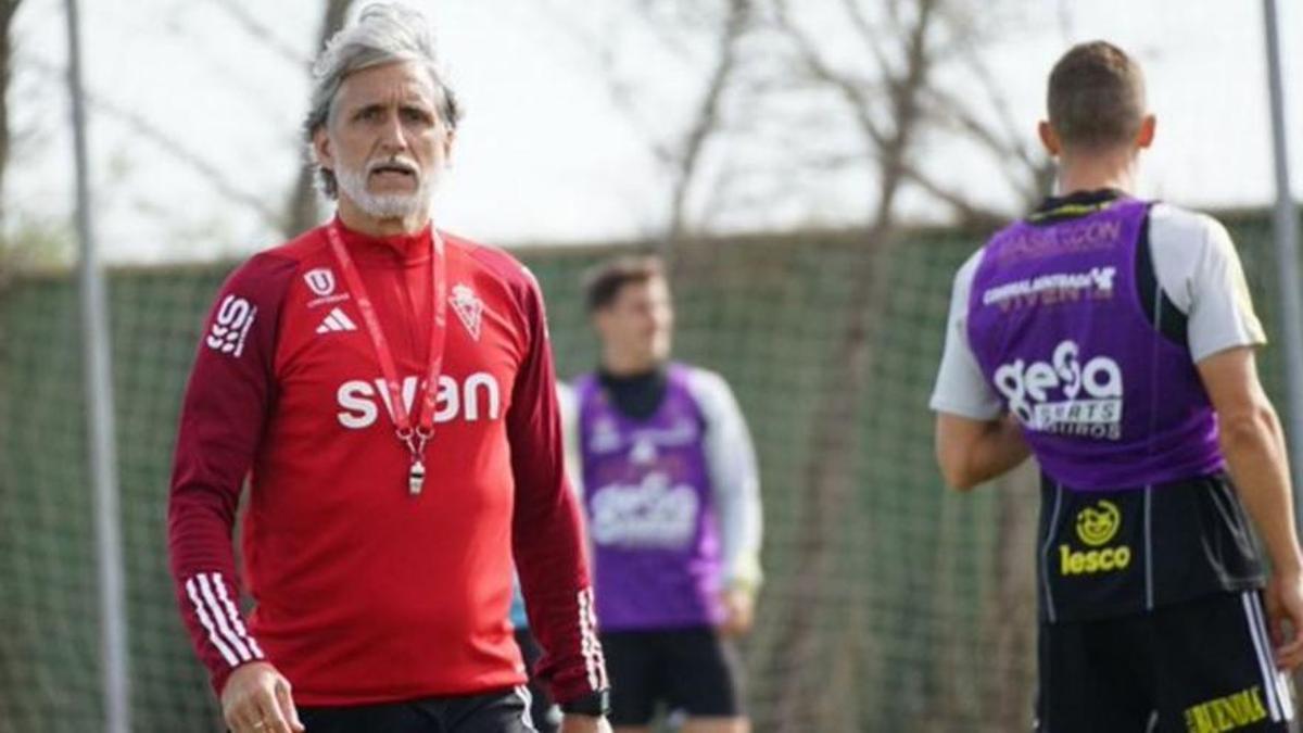 Pablo Alfaro, el curso pasado, en un entrenamiento con el Murcia.