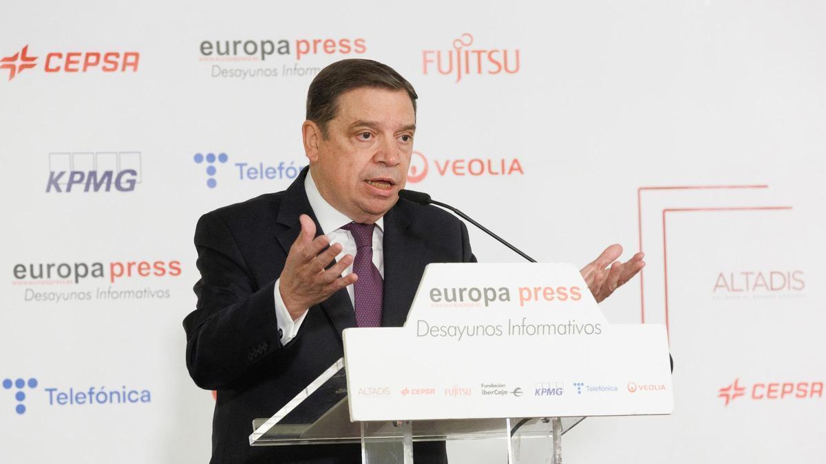 Planas invita a la Comisión Europea a incluir en su plan proteico a la pesca y la acuicultura