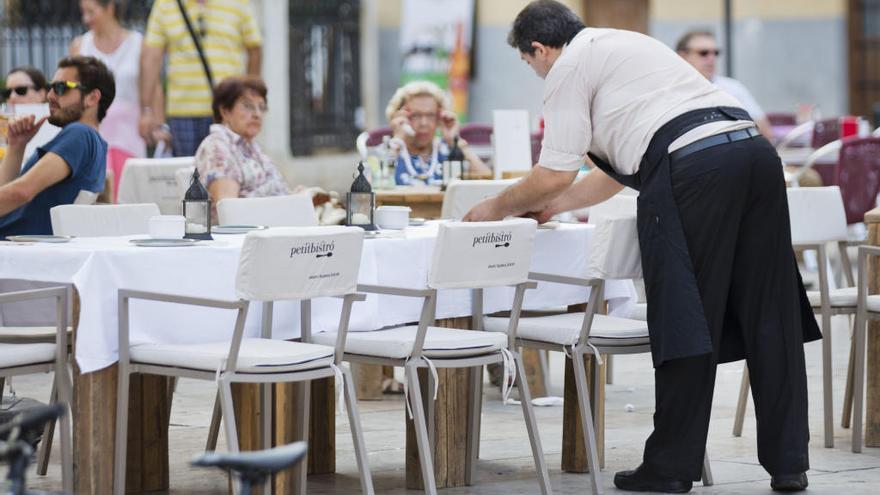 La hostelería tiene los menores costes laborales para las empresas