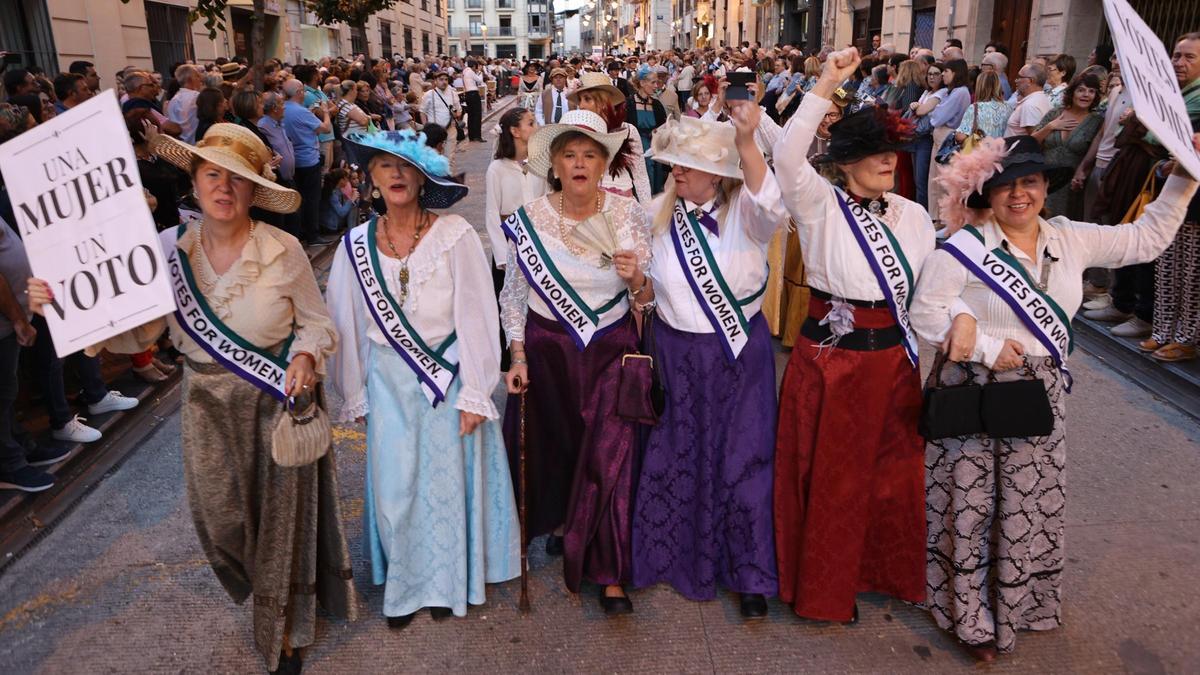 Entre los actos destaca la recreación de una manifestación y otros acontecimientos que reflejan el espíritu de lucha y cambio social de aquellos años.
