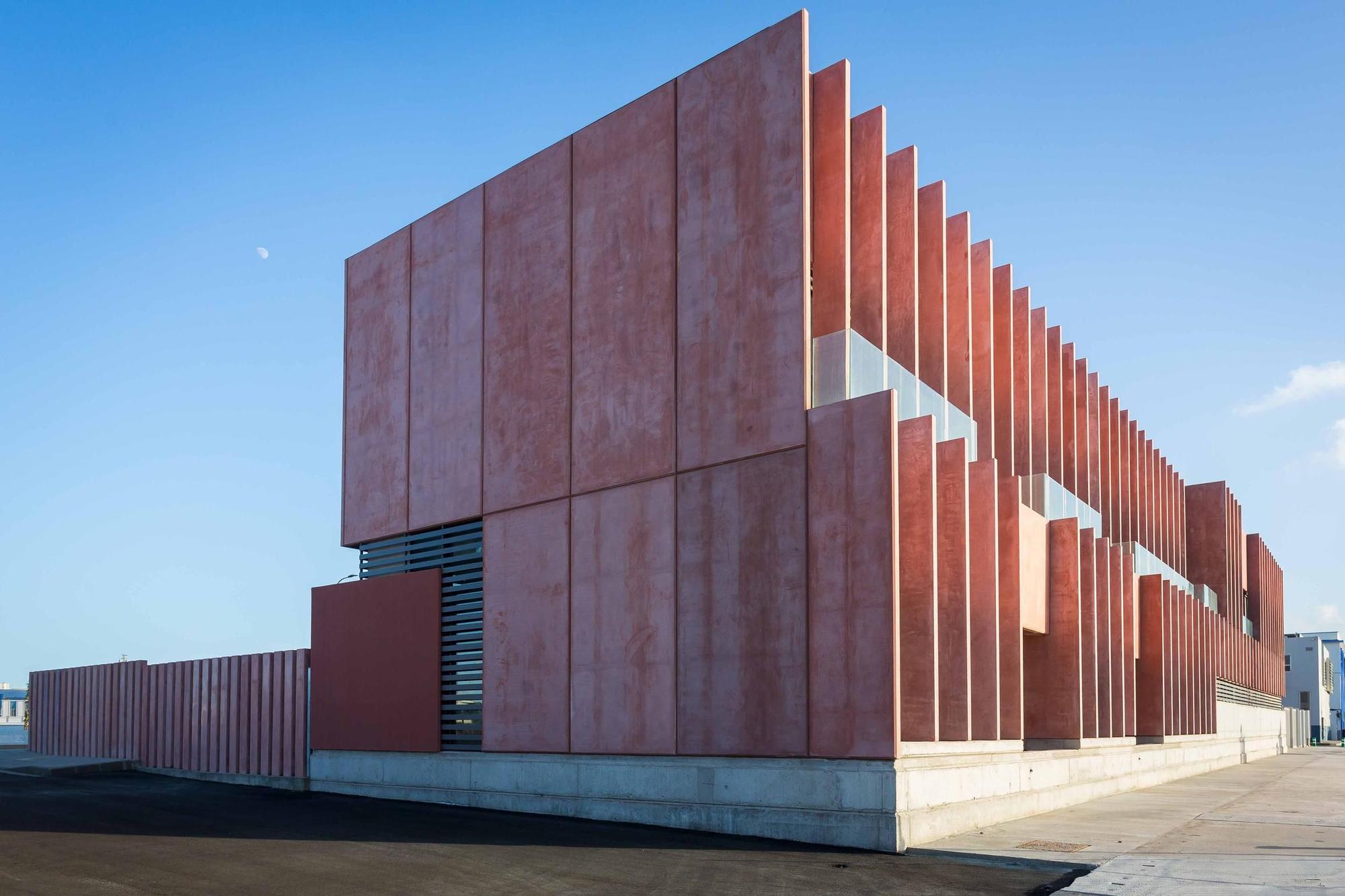 Edificio de la nueva sede de la Guardia Civil en el Puerto de Las Palmas