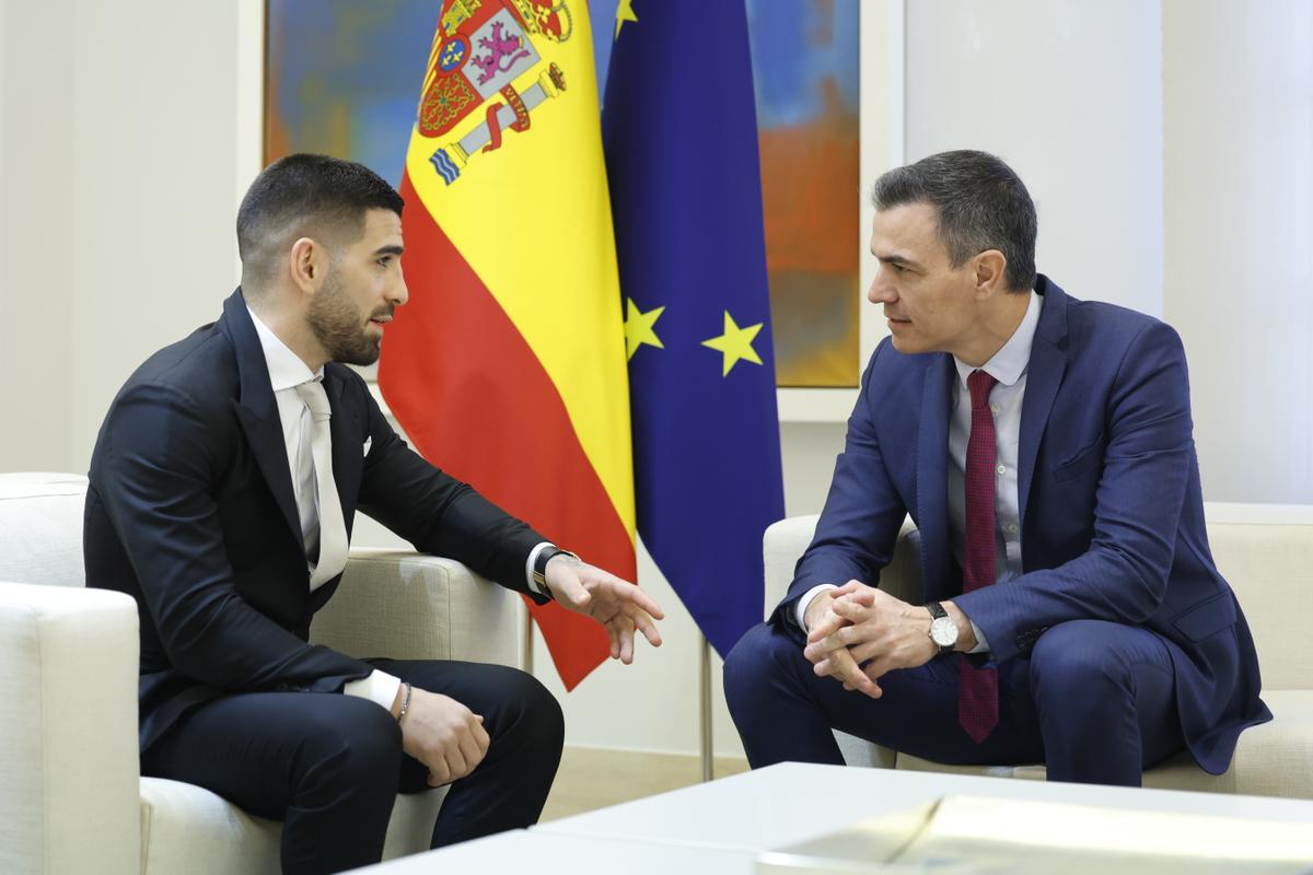 El Gobierno concede la nacionalidad española al luchador Ilia Topuria