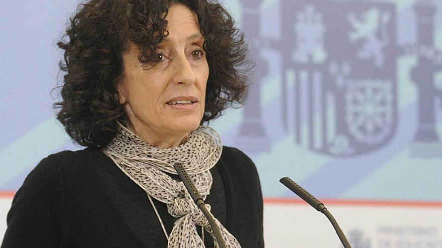 La ministra Mercedes Cabrera, ayer, en Madrid. / efe