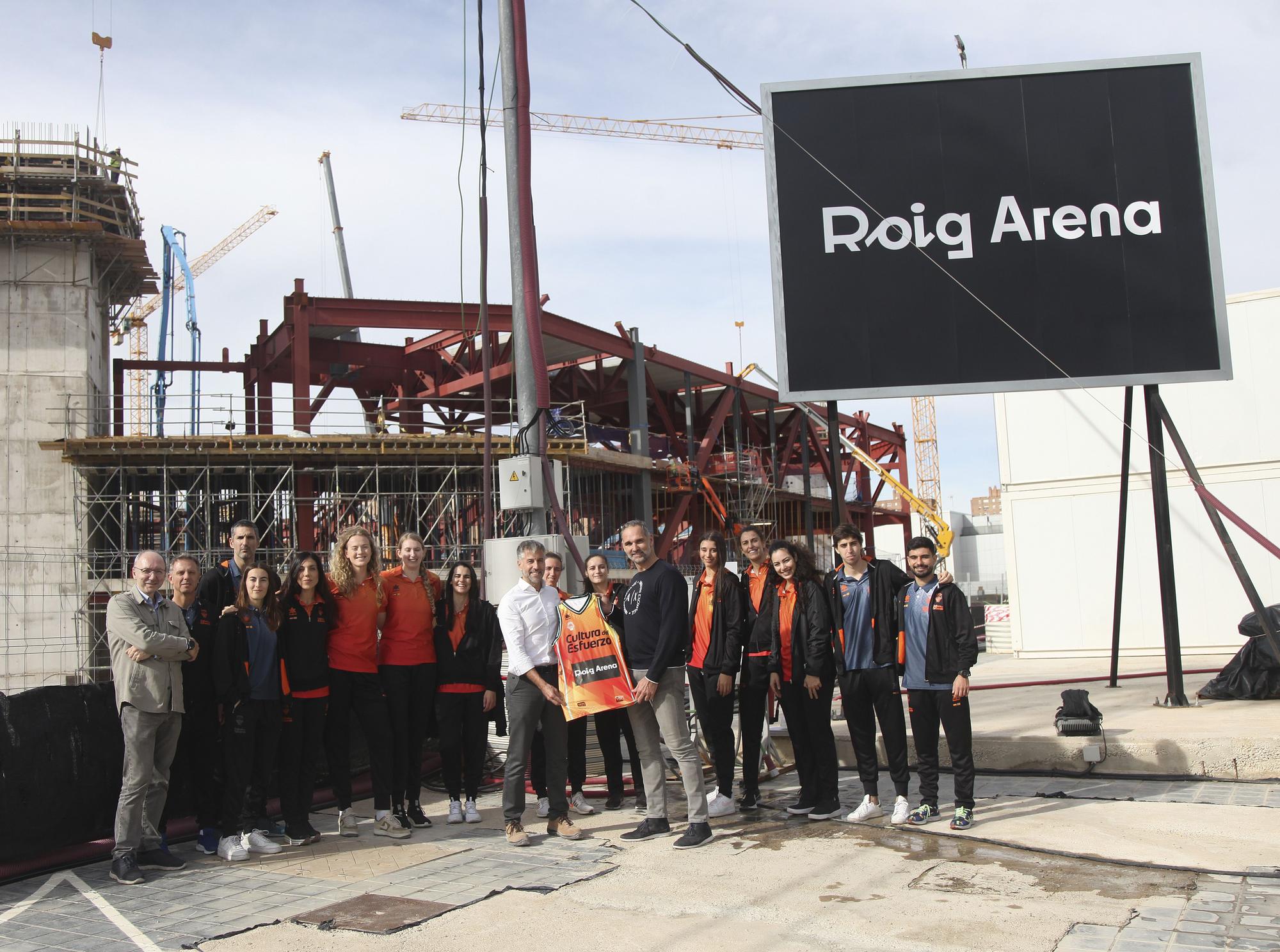El primer equipo femenino del Valencia Basket visita el Roig Arena