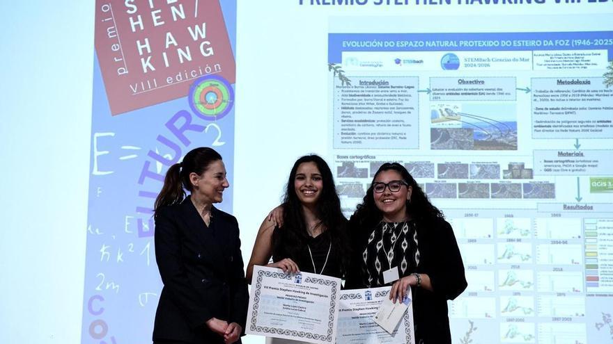 Dúas alumnas de Baiona, premiadas co VIII Stephen Hawking do Rosalía de Santiago
