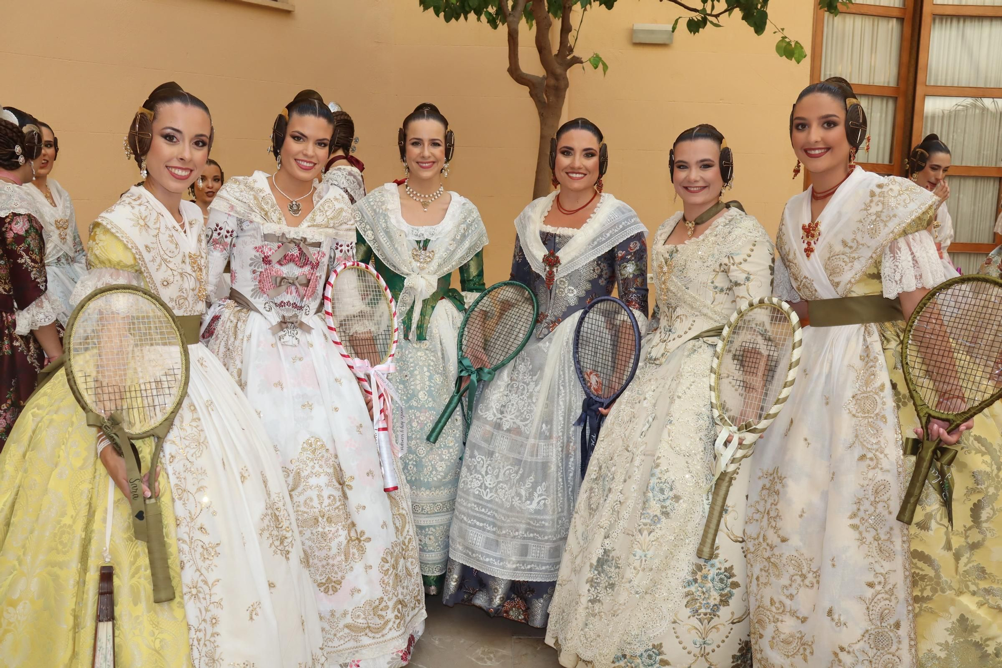 Las candidatas a Fallera Mayor de València 2026 se estrenan en la Batalla de Flores