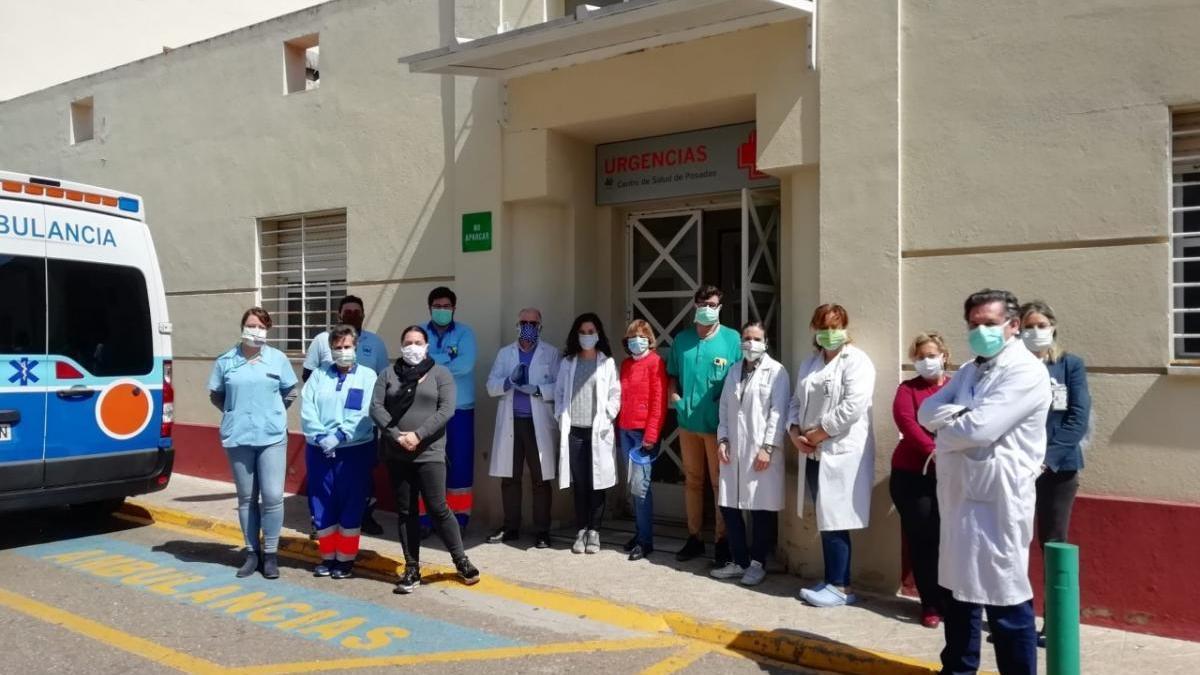 Coronavirus en Córdoba: profesionales de los centros de salud paran un minuto por el médico fallecido