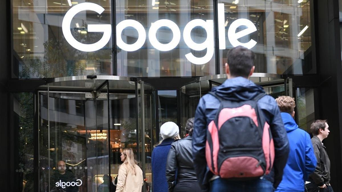 Protesta en la sede de Google en Londres.