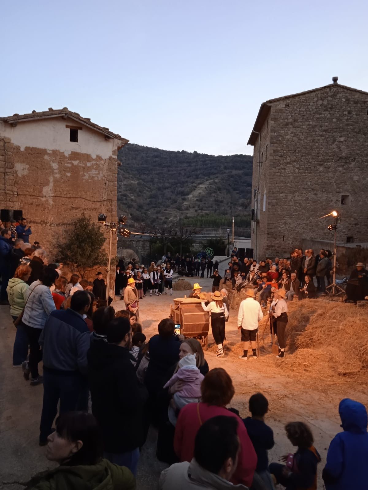 La Mata recupera su clásica representación de las tareas del campo