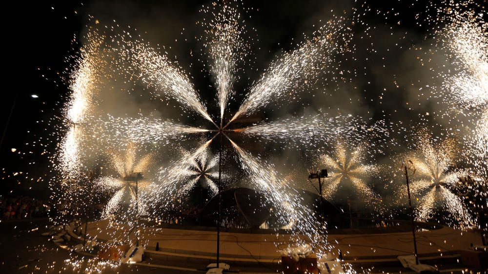 Instante de la Passejà de Sant Onofre celebrada el sábado por la noche en Quart de Poblet.