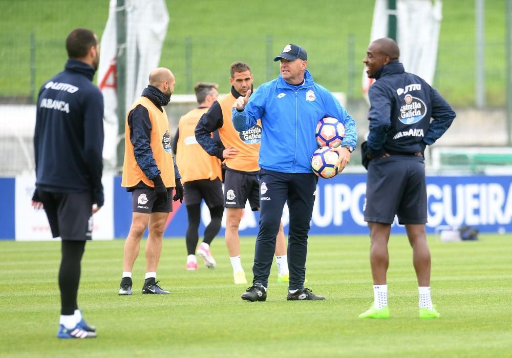 Los jugadores vuelven a los entrenamientos tras el empate en Pamplona ante el Osasuna.