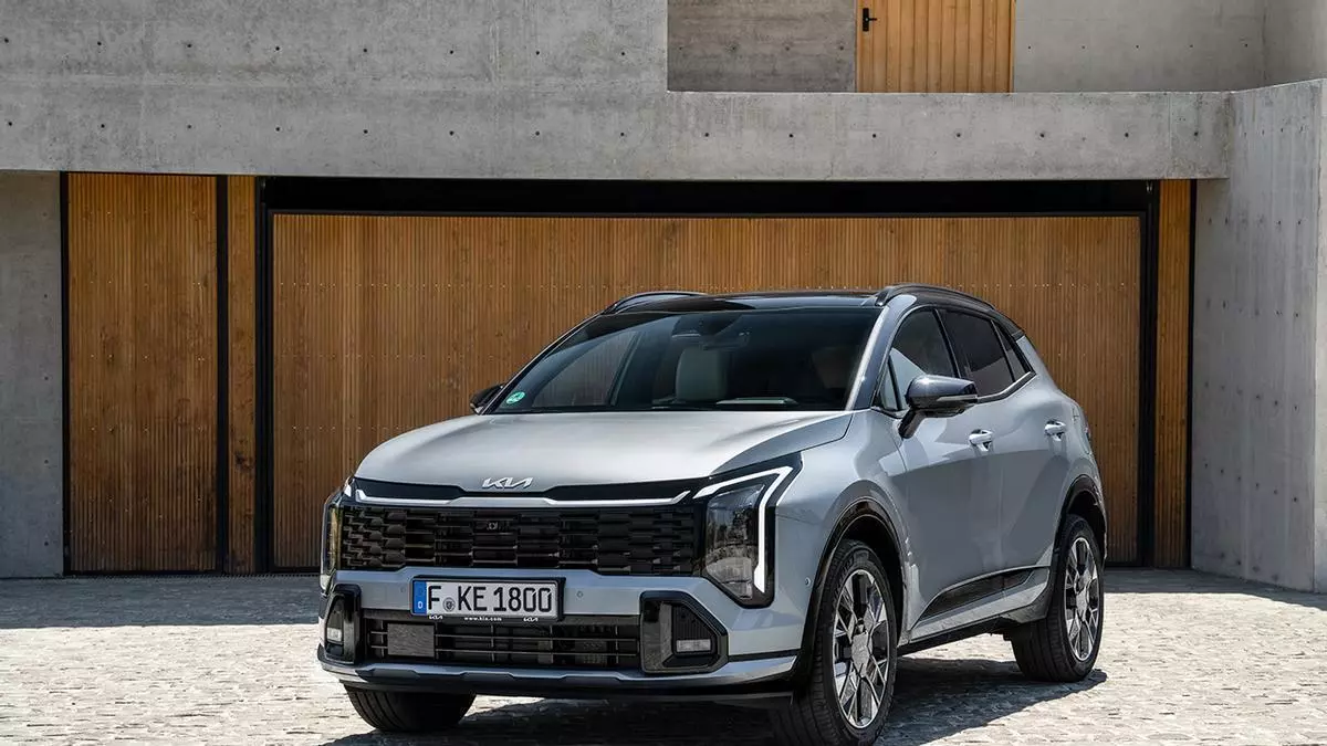 Kia Niro HEV, Kia Sportage HEV y Kia EV3: la gama más completa, electrificada y versátil del segmento C-SUV