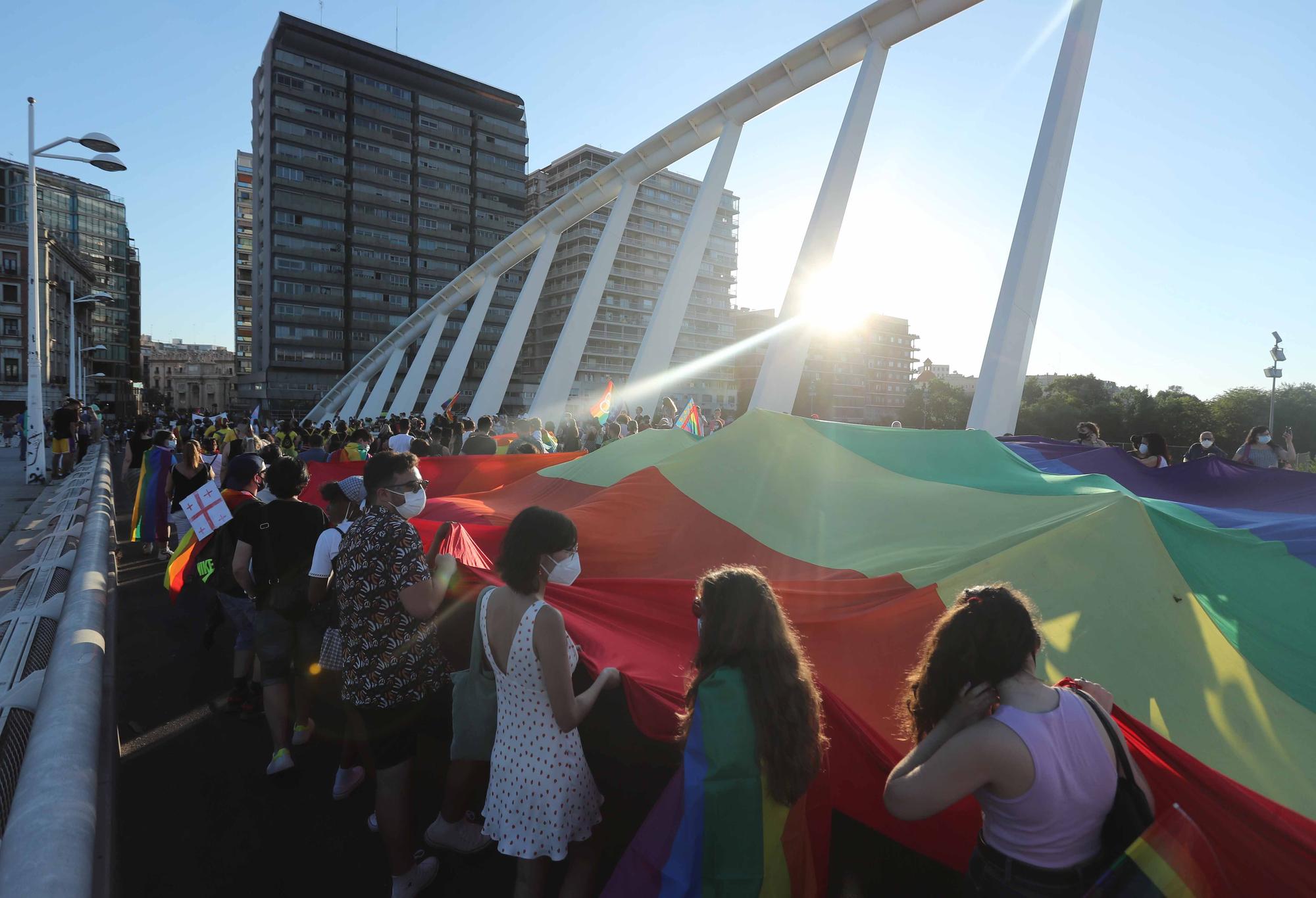 El dia del Orgullo LGTBI+ en València, fue una fiesta