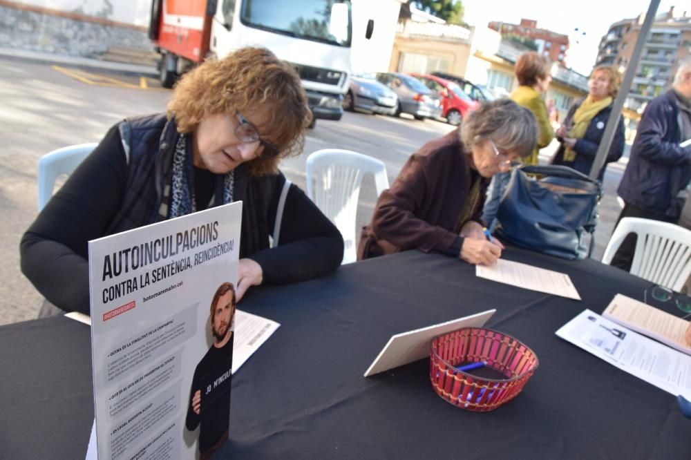 Desenes de persones s'auto inculpen a Berga