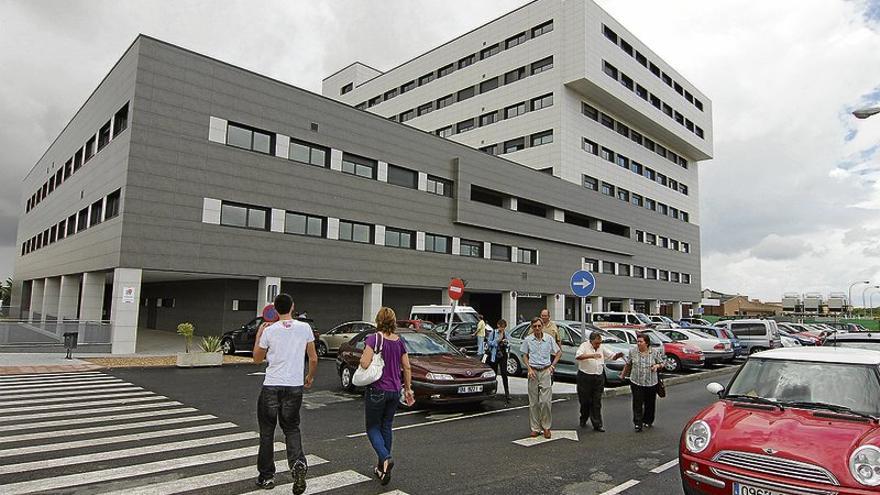 Una sentencia saca a relucir una vieja deuda de dos millones del SES por el IBI sanitario