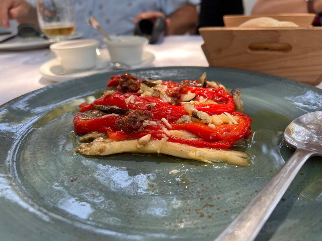 Aspencat o escalivada, plato típico de la gastronomía alicantina