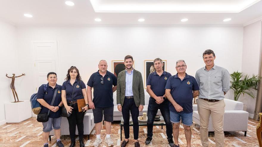 Recepción municipal al Club de Tiro Olímpico Gandia tras sus buenos resultados en la Copa Federación
