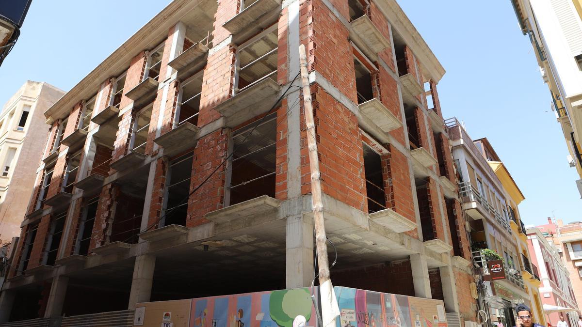 El edificio recientemente desokupado, en una imagen de archivo.