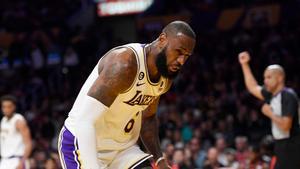 LeBron James durante un partido de NBA