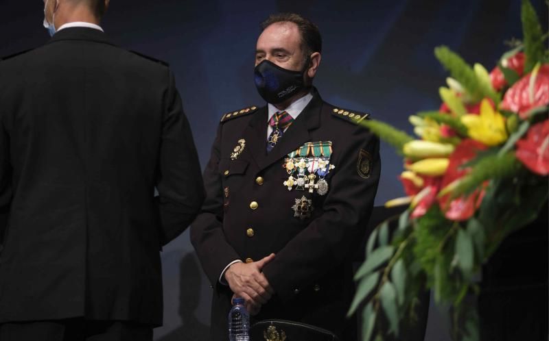 Acto de la Policía Nacional en el Teatro Guimerá