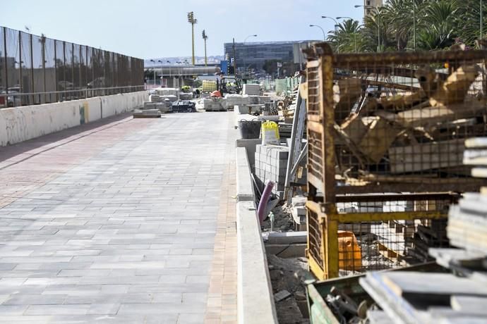 25-09-19 LAS PALMAS DE GRAN CANARIA. AVENIDA BLAS CABRERA FELIPE. LAS PALMAS DE GRAN CANARIA. METROGUAGUA. MetroGuagua en Blas Cabrera Felipe. El alcalde y concejales de la Corporación, realizan un recorrido por el tramo de MetroGuagua del Paseo Blas Cabrera Felipe. Fotos: Juan Castro.  | 25/09/2019 | Fotógrafo: Juan Carlos Castro