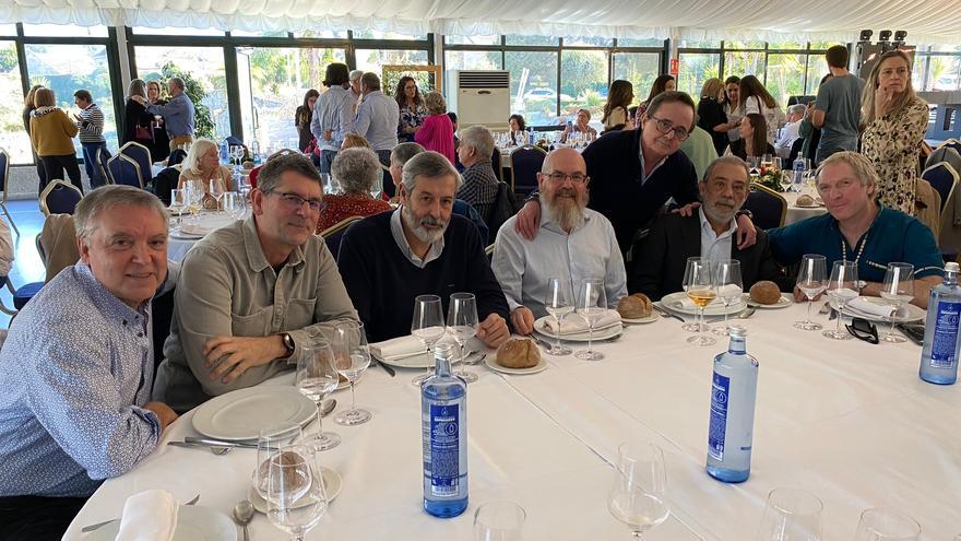 Comida por la jubilación de once profesionales de Urgencias del CHOP