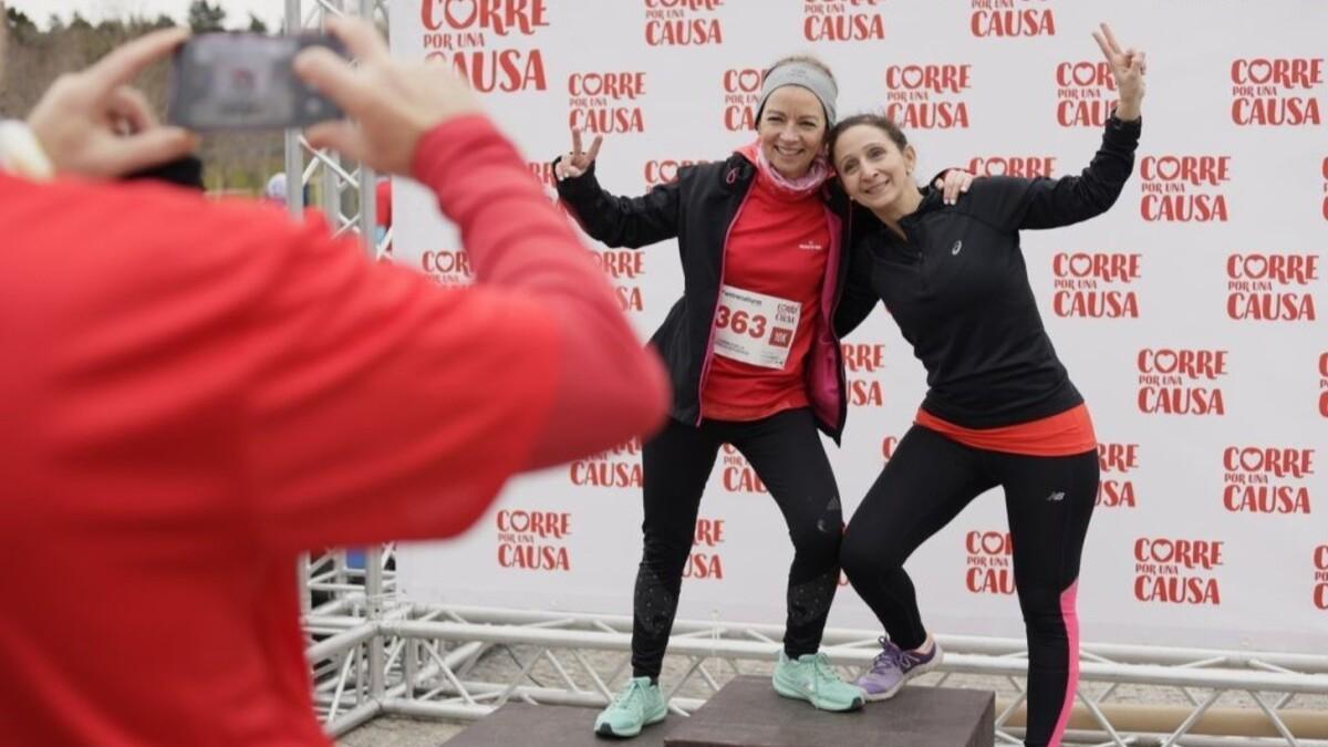 Por segundo año consecutivo la Alameda de Santiago acoge la carrera solidaria "Corre por una causa'