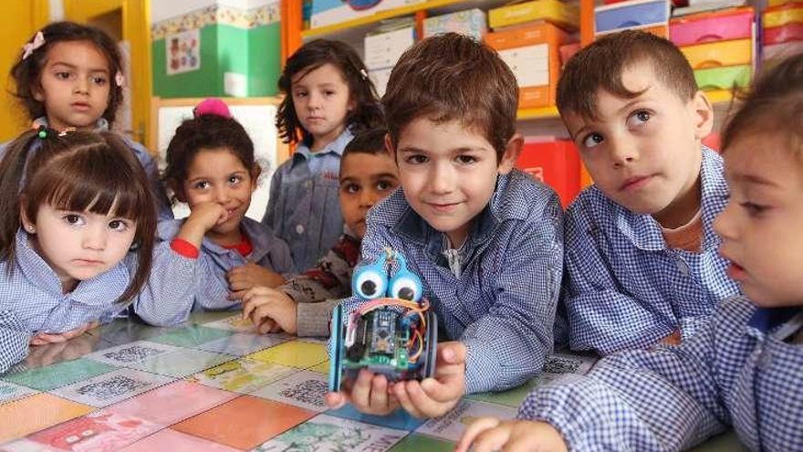 La robótica rompe la brecha de edad en la escuela - Faro de Vigo