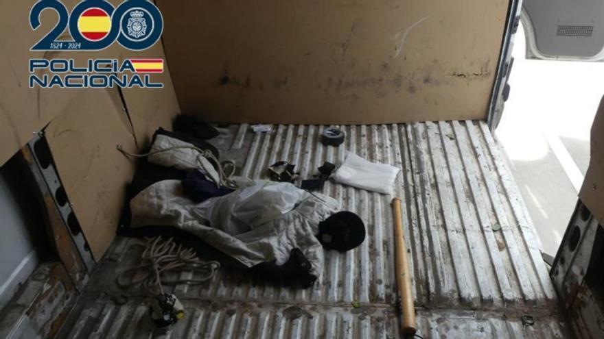 Cinco detenidos por secuestrar a un hombre al que vigilaban con un GPS en Las Palmas de Gran Canaria
