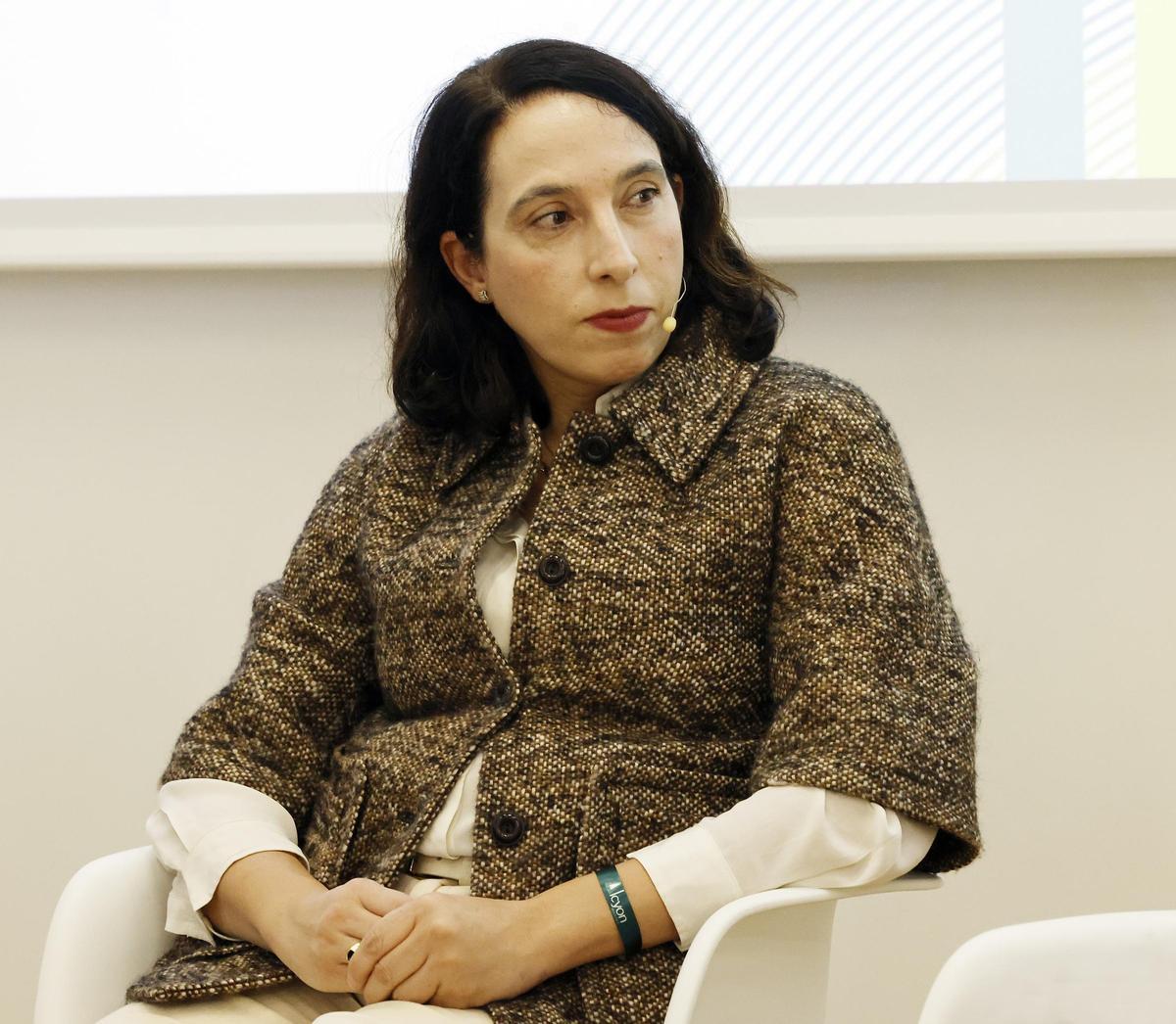 Vigo (Zona Franca, C.Areal). Jornada de Prensa Ibércia y Faro de Vigo sobre "Vigo, epicentro de la Fotónica en España", y robótica. Mesa Redonda: âEl efecto tractor de la planta de fotonesâ- Francisco DÃaz, CEO de Sparc- Javier Ponce, director general de la Sociedad Española para la Transformación Tecnológica (SETT)- Jimena GarcÃa â Romeu, CEO de Alcyon Photonics- Marta Castro, responsable de Micro-Nanoelectrónica y Fotónica de Gradiant