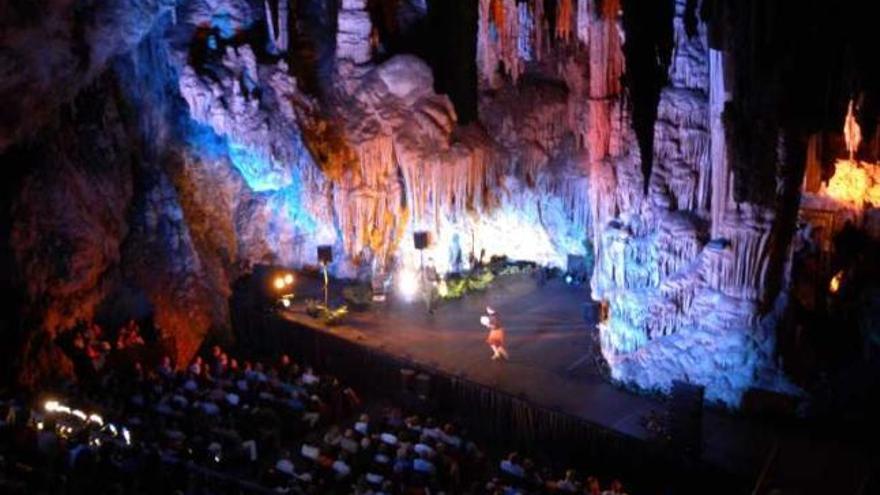 Escenario de la Cueva de Nerja.