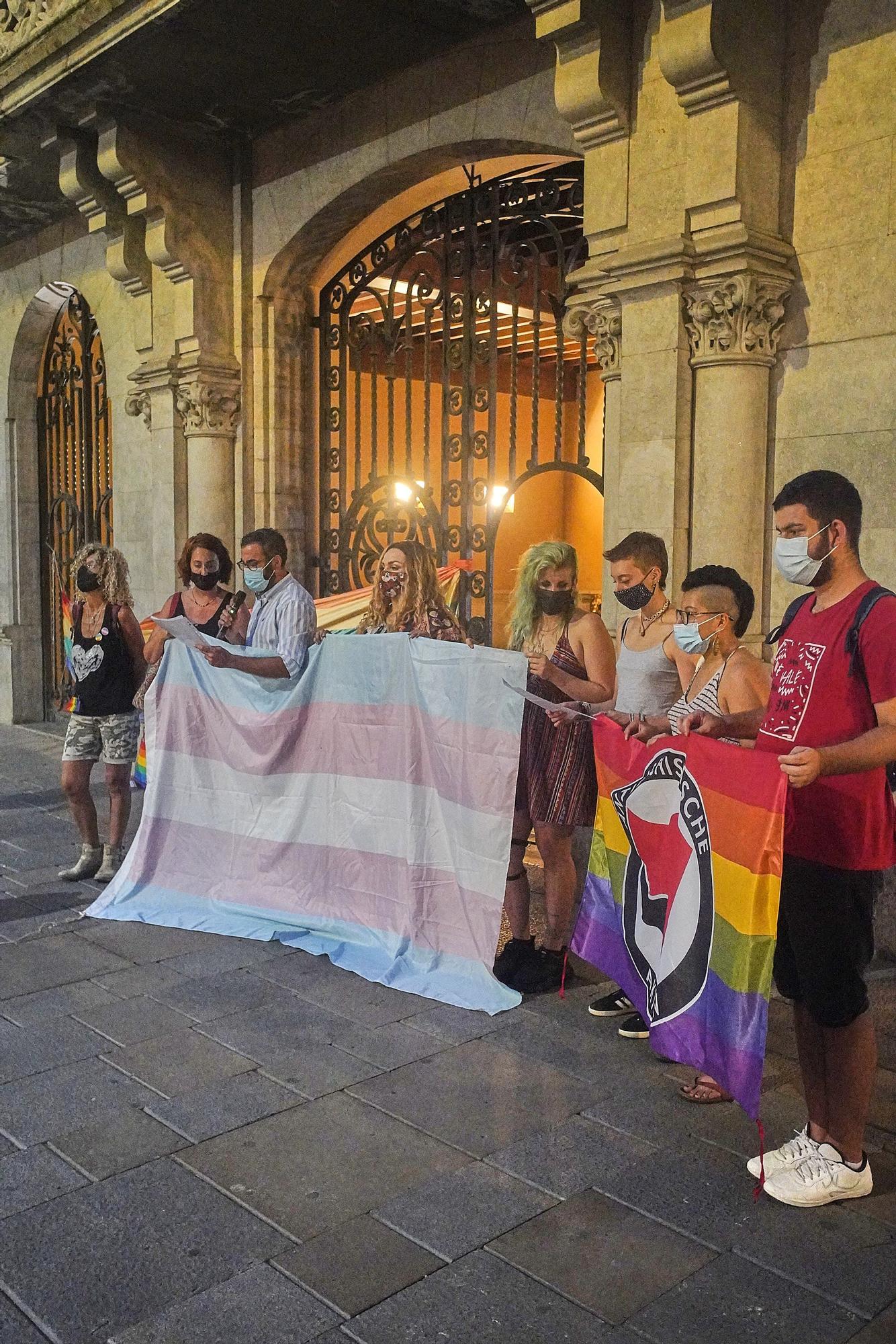 Concentració a Girona contra les agressions al col·lectiu LGTBI