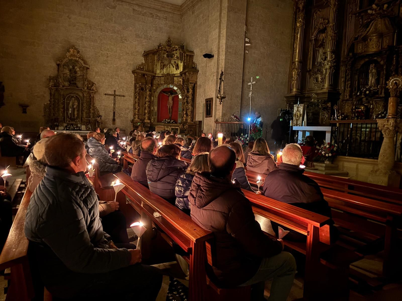 GALERÍA | Solemne Vigilia Pascual en Fuentesaúco
