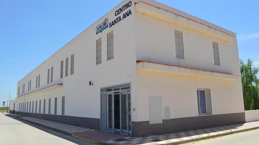 Servicios Sociales concierta 25 plazas para la residencia Santa Ana