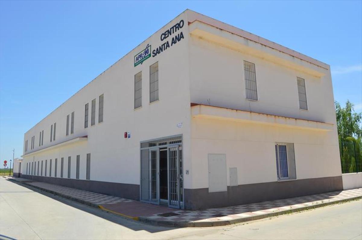 Servicios Sociales concierta 25 plazas para la residencia Santa Ana