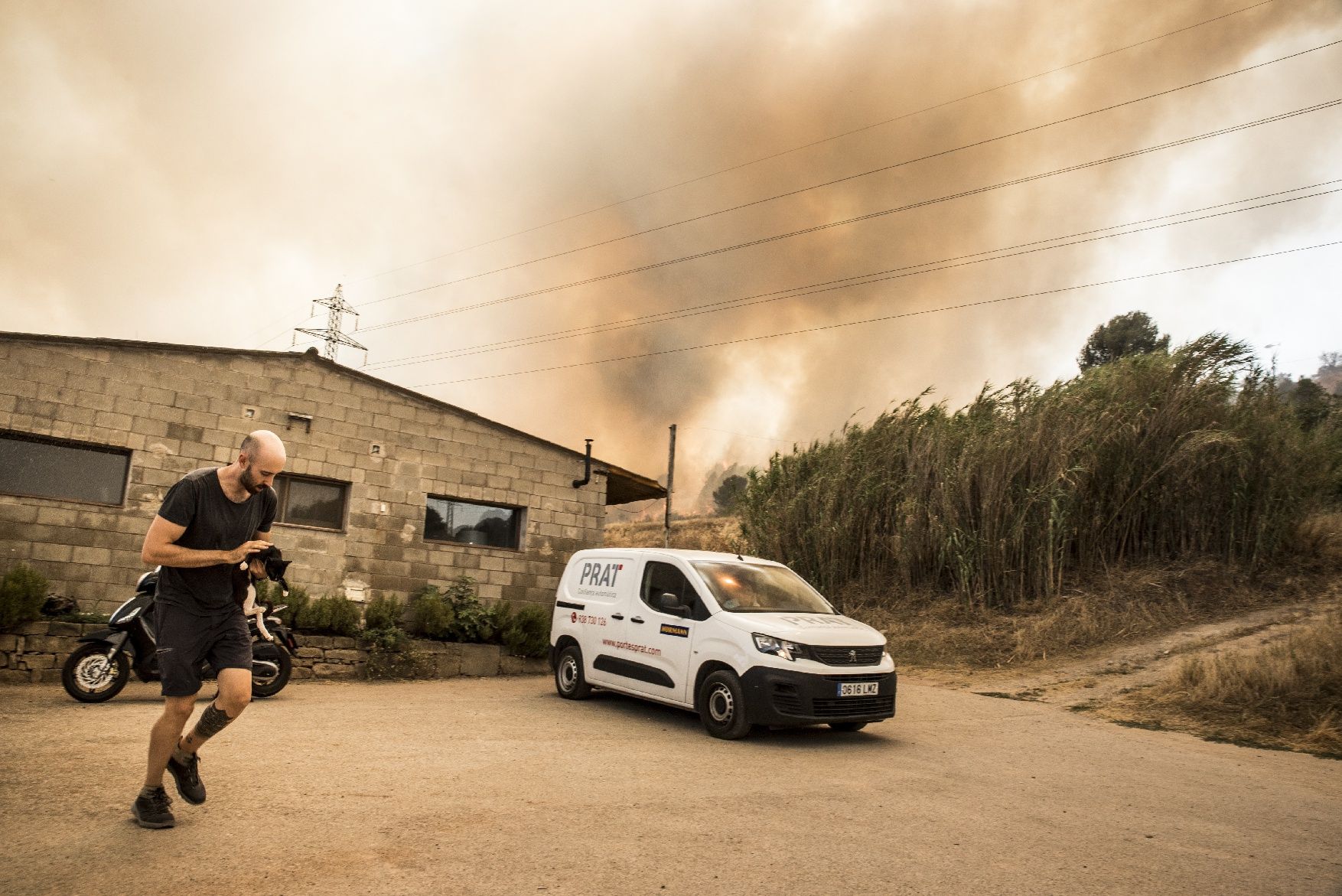 Incendi entre Bufalvent i el Pont de Vilomara