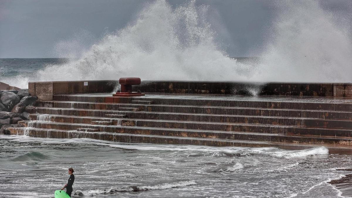 El fuerte viento llega este miércoles a Canarias.