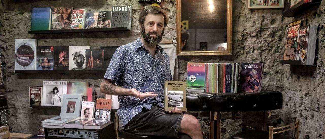 Nadal Suau, ayer en la librería Rata Corner con ‘El viaje pendular'