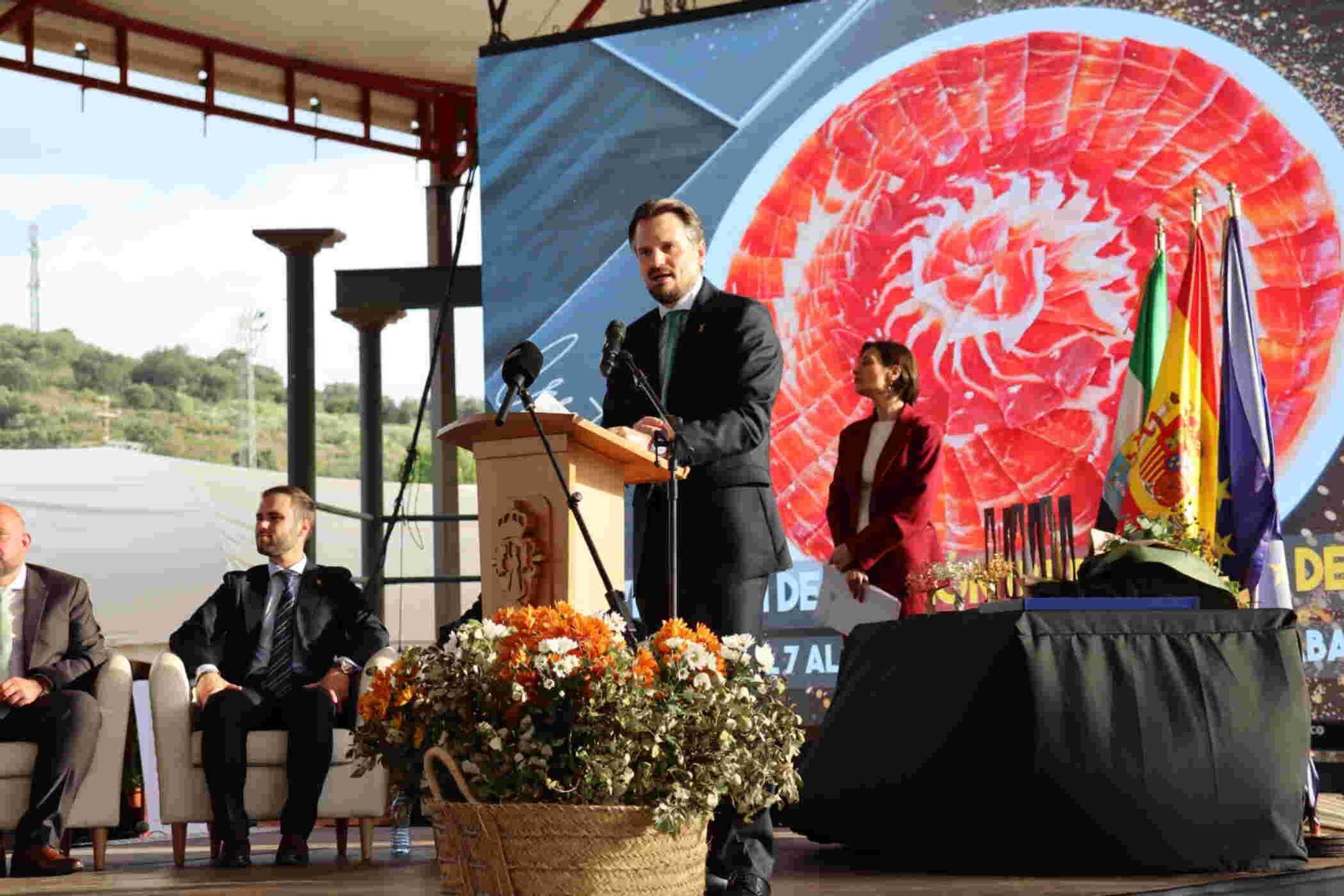 Abel Bautista en la inauguración de la XXXVI edición del Salón del Jamón Ibérico y la Dehesa.