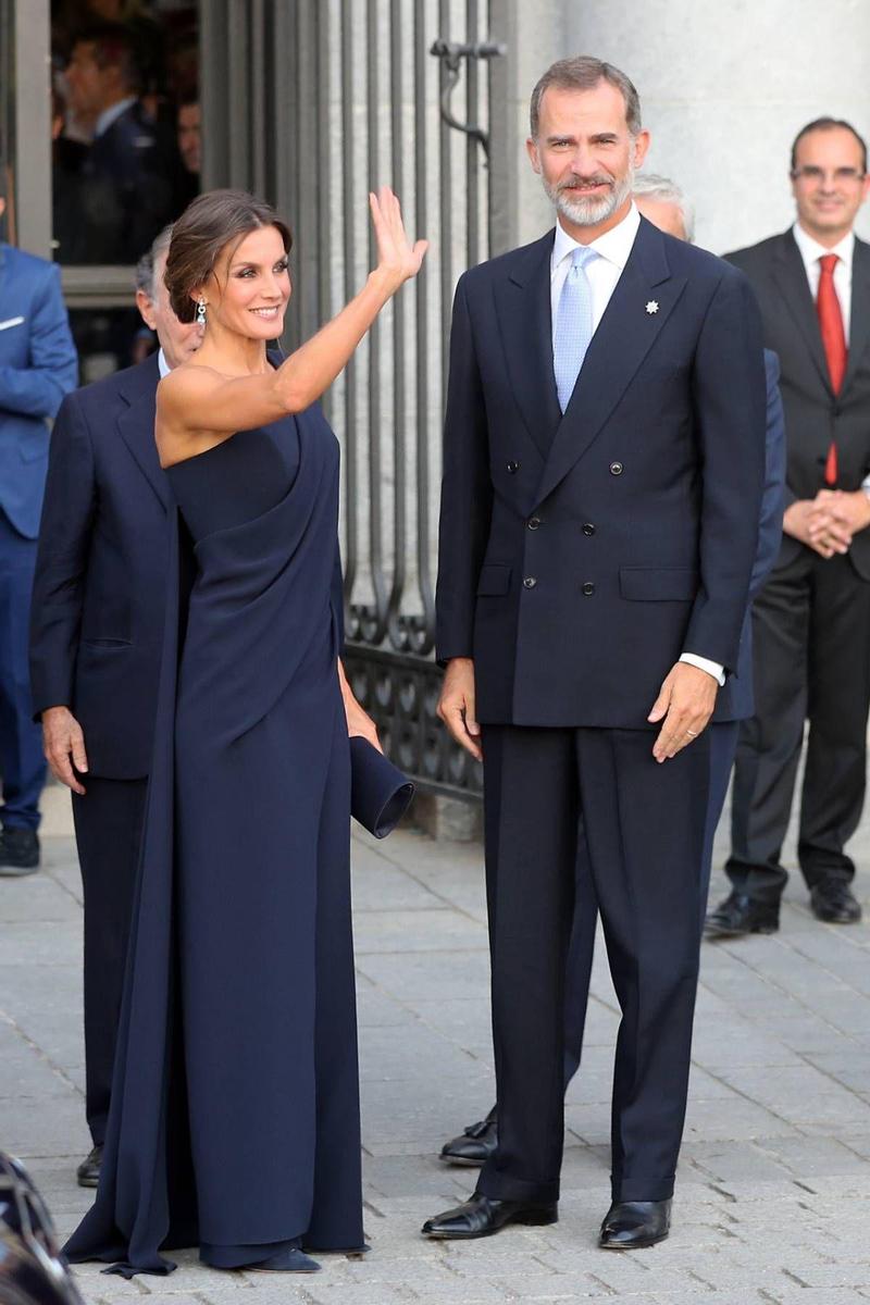 La reina Letizia en la inauguración de la temporada 2018 en el Teatro Real de Madrid