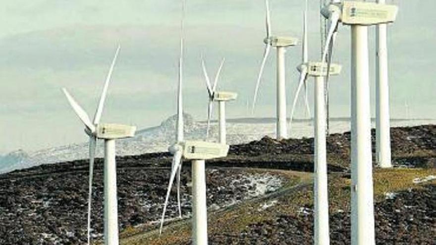 Diez parques eólicos que autorizó la Xunta están en reservas de la biosfera de A Coruña