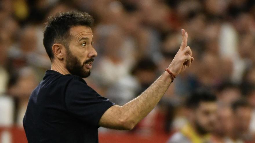 Corberán, KO técnico con el peor arranque de la historia del Valencia CF