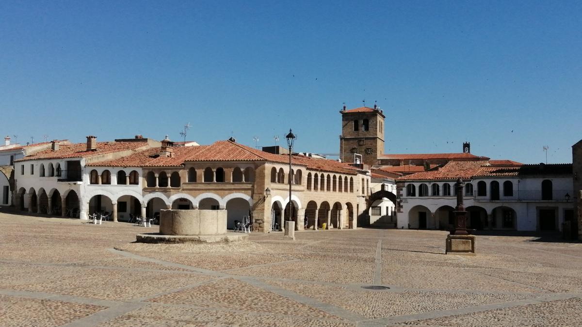 Plaza Porticada de Garrovillas de Alconétar.