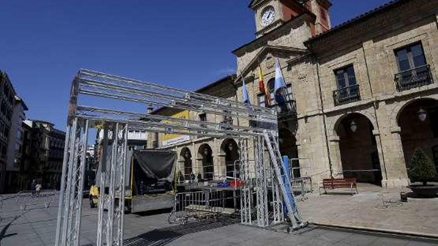 Estructura de la meta del Nacional de duatlón ayer en Avilés.