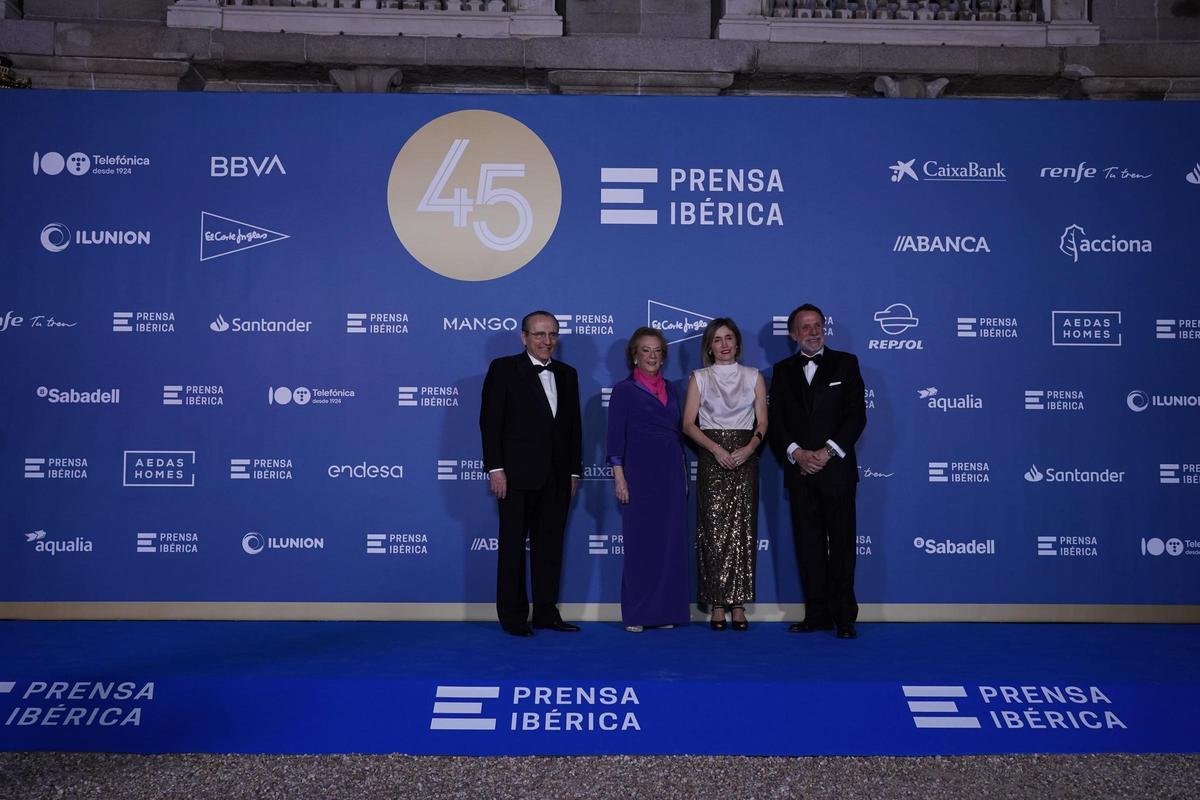 Javier Moll, presidente de Prensa Ibérica, Arantza Sarasola, vicepresidenta de Prensa Ibérica, Ainhoa Moll, directora editorial y adjunta a la Presidencia de Prensa Ibérica, y José Creuheras, presidente de Planeta y Atresmedia.