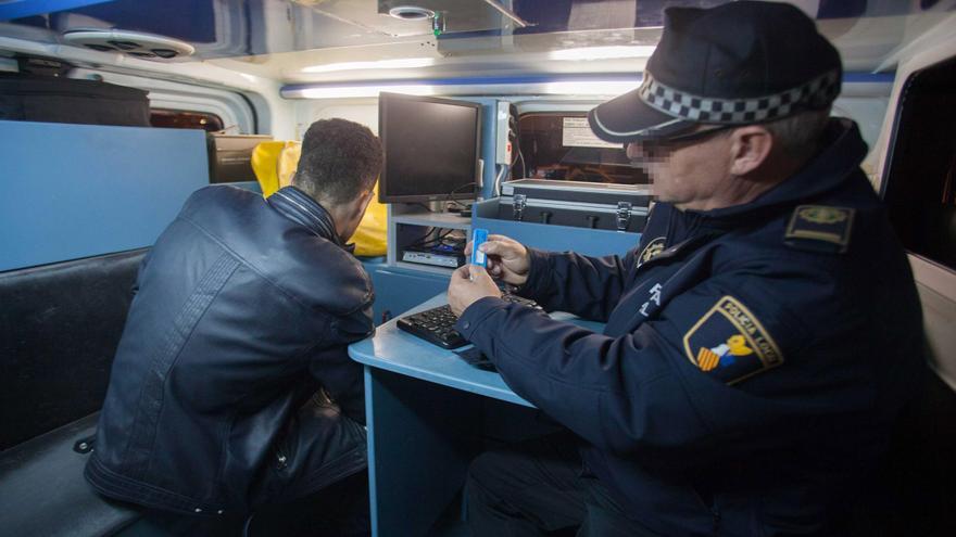 Elche ampliará los test de drogas a conductores municipales tras los tres positivos en los autobuses